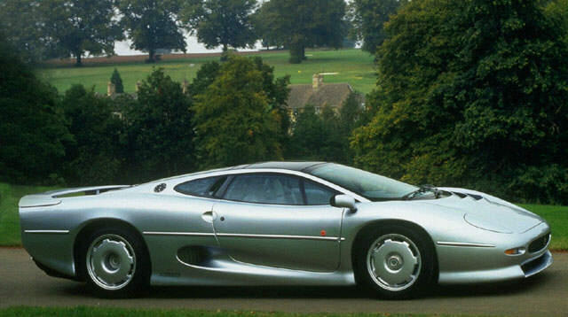 Jaguar XJ220